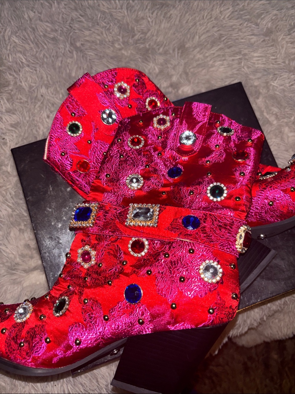 Azalea Wang Red Embellished Jewel Ankle Boots - Picture 5 of 7
